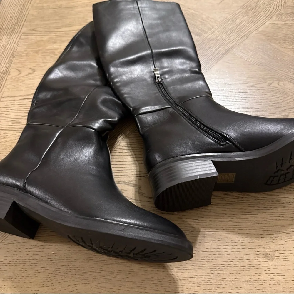 Amazon Women's Long Boots Size 8.5 Small Calf